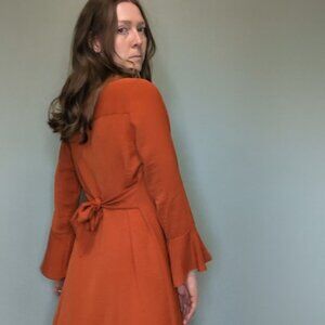 Emma & Michele Dress | Burnt Orange Crinkle Long Sleeve Tie Back Size 4